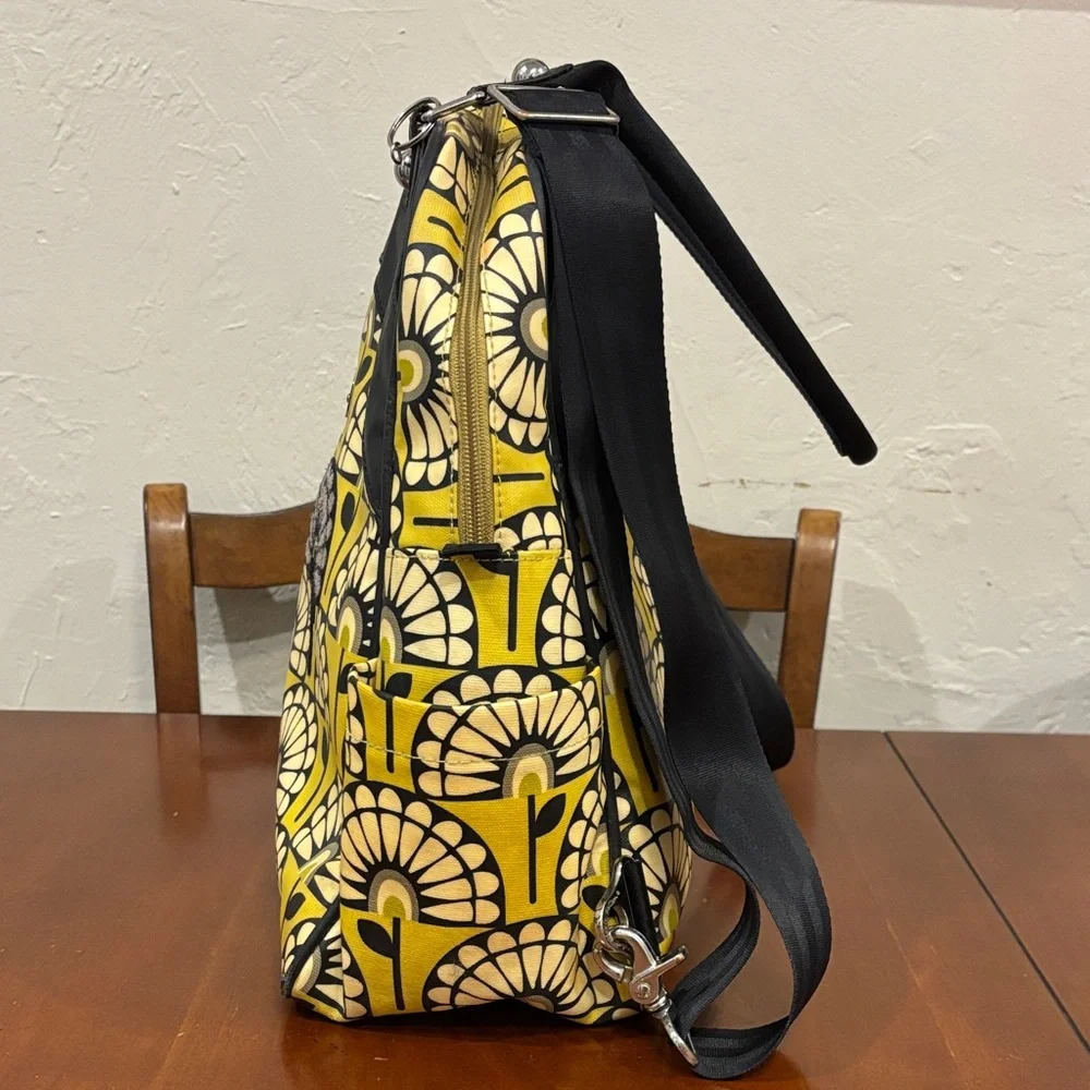 Petunia Pickle Bottom Glazed Sashay Satchel Floral‎ Diaper Bag Backpack
